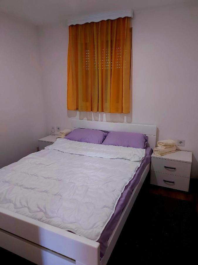 Apartments Marshal 波斯尼亚克鲁帕 外观 照片